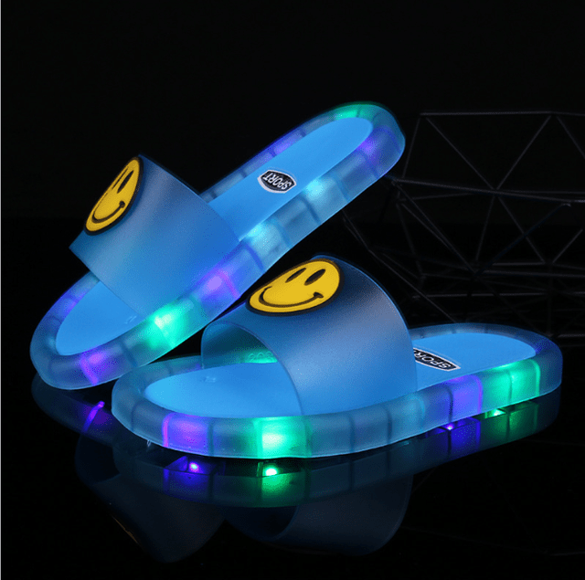 https://uniquestoreb.com/products/chinelo-infantil-luminous
