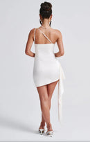 Vestido Curto de Cetim Avery