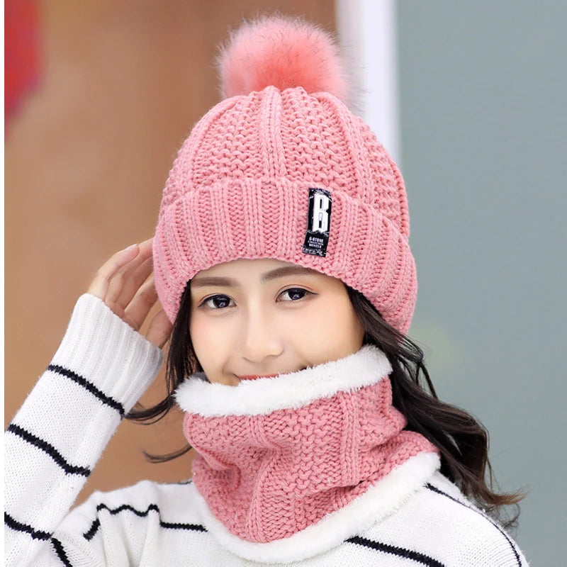 Touca Feminina de Inverno + Cachecol BRINDE