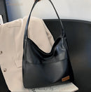 Bolsa Maya — Couro Vegano Espaçosa e Elegante