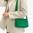 Bolsa de Couro  Feminina Transversal - Estilo Chic