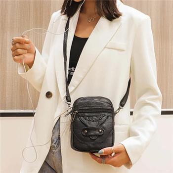 https://uniquestoreb.com/products/2-bolsas-de-couro-plutonio-vegano-feminina
